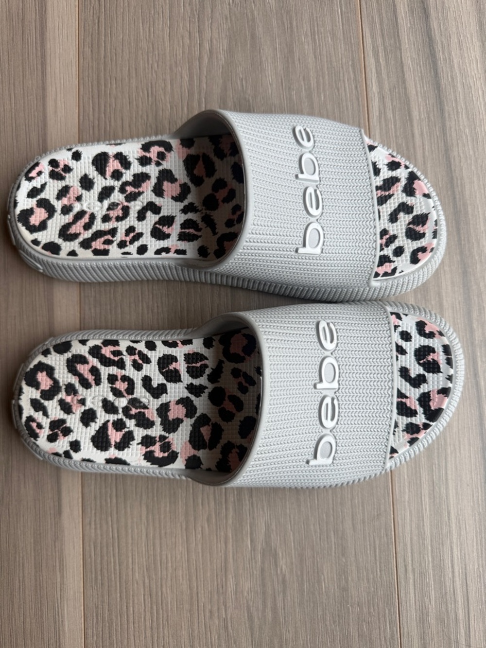 Bebe Women's Malaga Pool Slide Sandals Size 7 - Picture 2 of 5